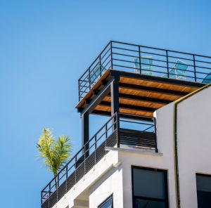 Terrasses et garde-corps en métal