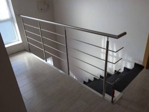 Escalier et garde-corps en métal